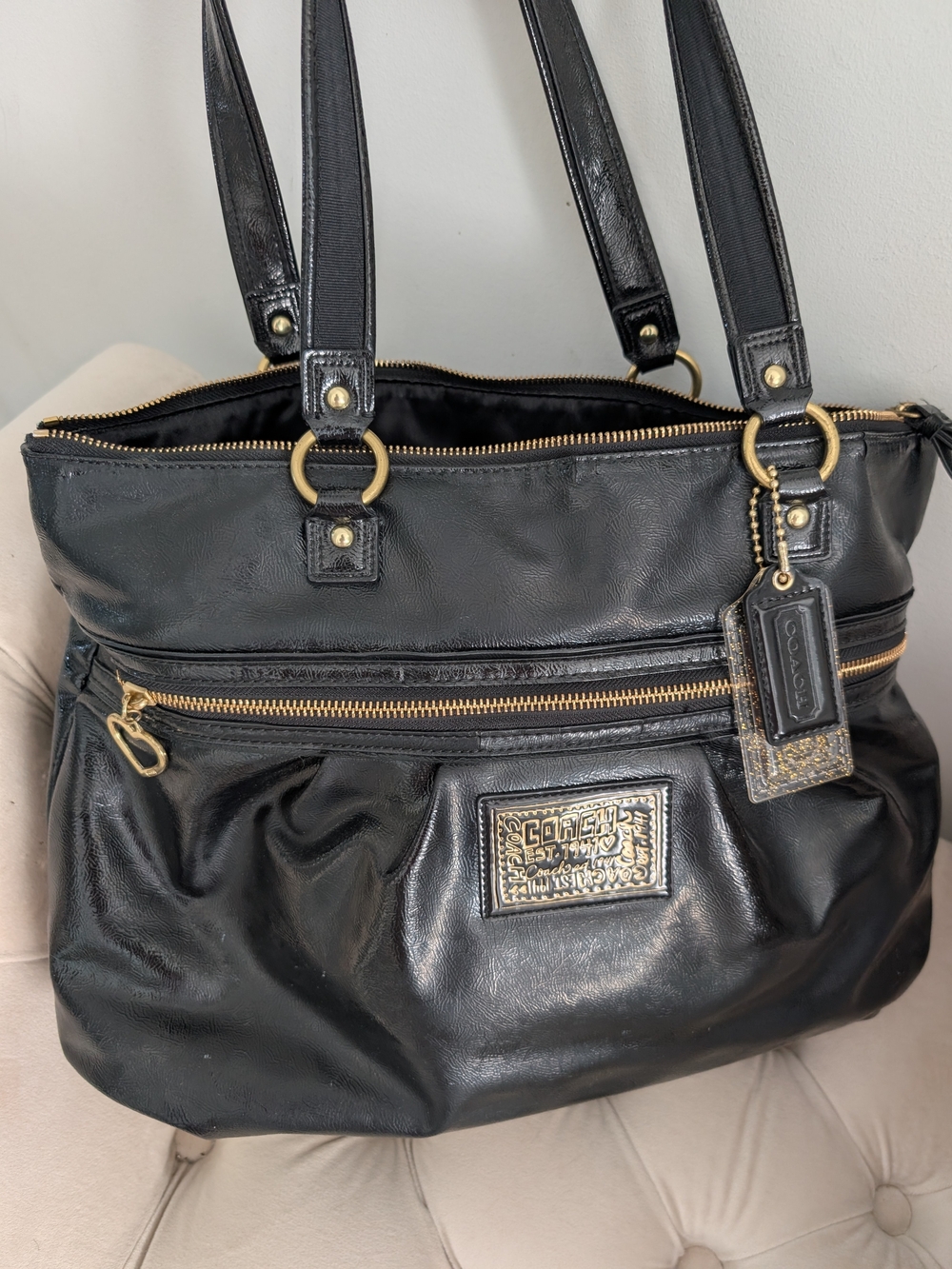 Vintage Coach Black Leather Shoulder Bag with Gold Hardware
